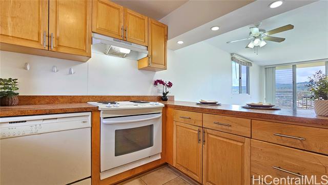 1160 Ala Napunani Street, 1701, Honolulu, HI 96818