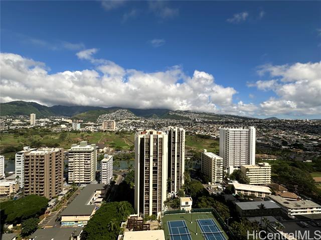 229 Paoakalani Avenue, 3003 (NUC), Honolulu, HI 96815