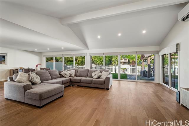 777 Kumukahi Place, Honolulu, HI 96825