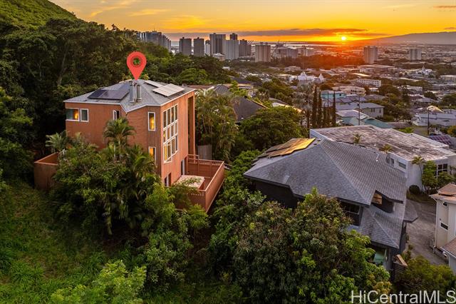 8 Prospect Street, Honolulu, HI 96813