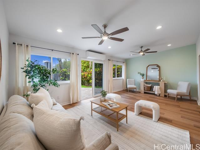 421 Kawaihae Street, 101, Honolulu, HI 96825