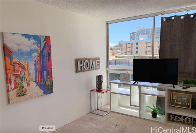 2421 Tusitala Street, 402, Honolulu, HI 96815