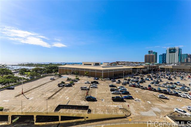 410 Atkinson Drive, 956, Honolulu, HI 96814