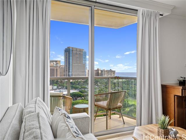 2045 Kalakaua Avenue, 1209, Honolulu, HI 96815
