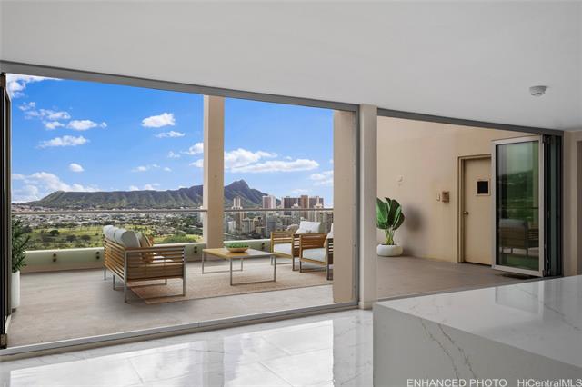 555 University Avenue, PH1, Honolulu, HI 96826