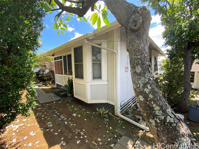 1630 Lusitana Street, Honolulu, HI 96813