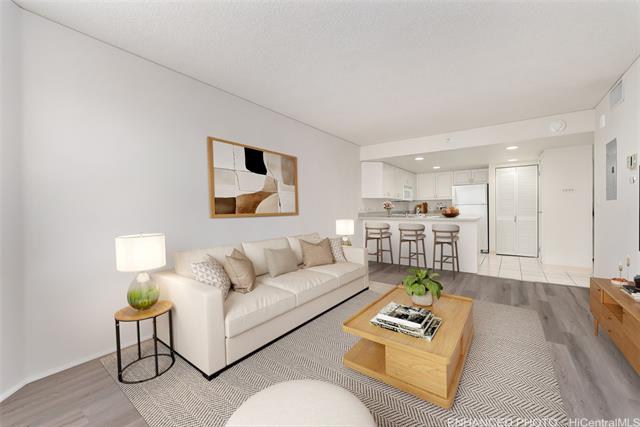 1314 Kalakaua Avenue, 707, Honolulu, HI 96826