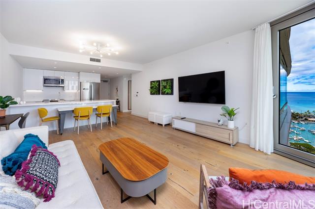 1001 Queen Street, 3003, Honolulu, HI 96814