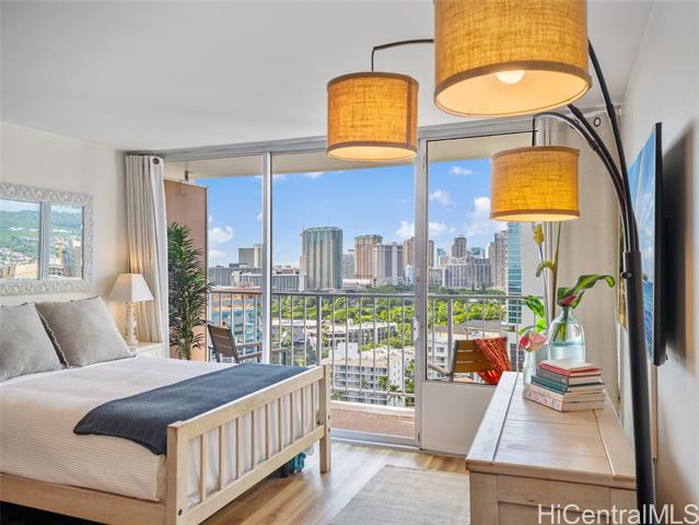 364 Seaside Avenue, 2110, Honolulu, HI 96815