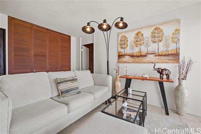 818 King Street, 1007, Honolulu, HI 96813