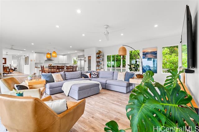 59-380 Wilinau Road, Haleiwa, HI 96712