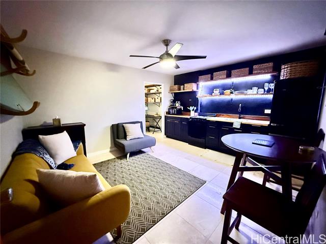 236 Liliuokalani Avenue, 204, Honolulu, HI 96815