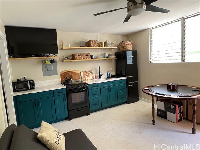 236 Liliuokalani Avenue, 304, Honolulu, HI 96815