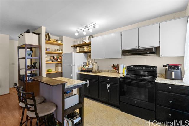 3230 Ala Ilima Street, 402, Honolulu, HI 96818