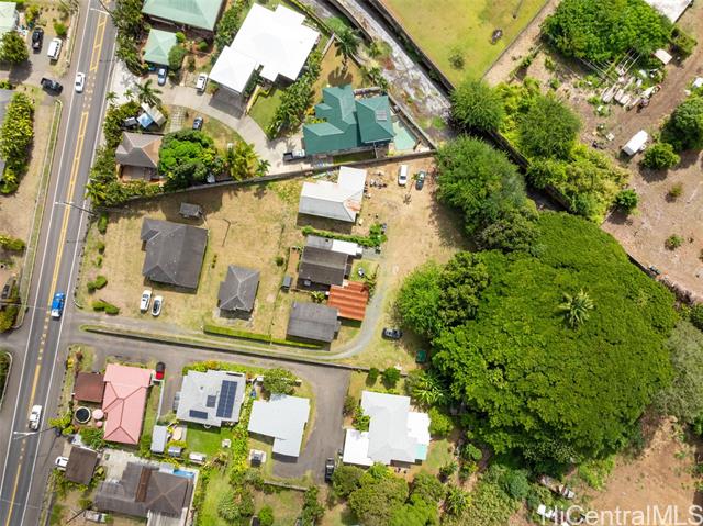 41-1702 Kalanianaole Highway, Waimanalo, HI 96795