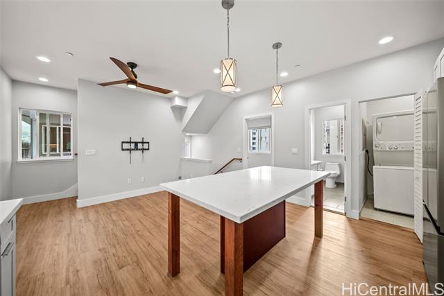 1060 Spencer Street, F, Honolulu, HI 96822