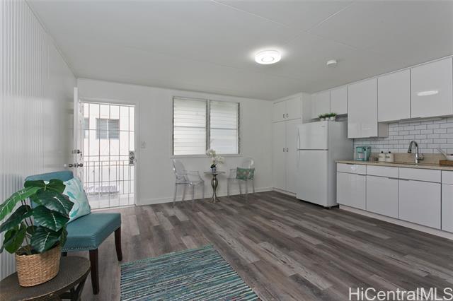 1513 Spreckels Street, B-4, Honolulu, HI 96822