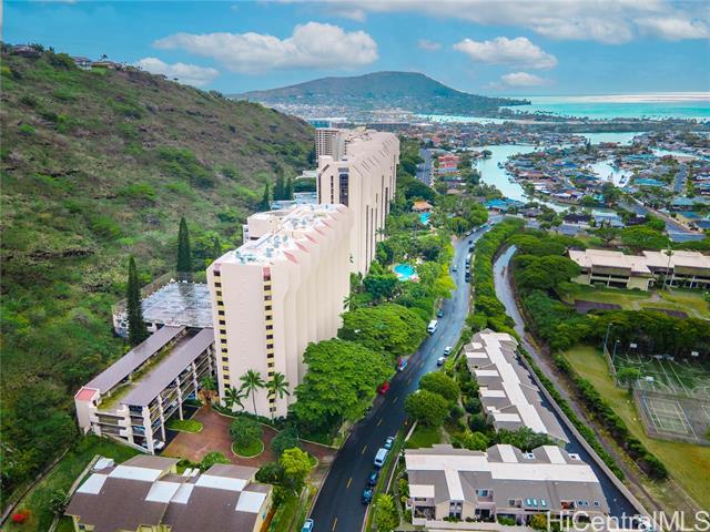 555 Hahaione Street, 14C, Honolulu, HI 96825