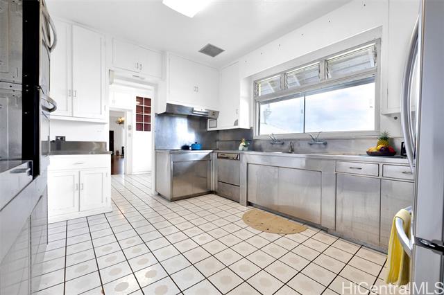 3647 Diamond Head Road, Honolulu, HI 96816