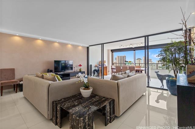 583 Kamoku Street, DH/2807, Honolulu, HI 96826