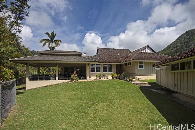 14 Hakumele Place, Honolulu, HI 96817