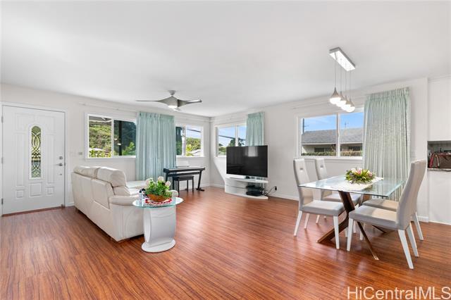 99-682 Kaulainahee Place, Aiea, HI 96701