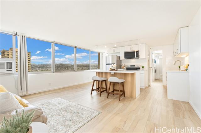 1060 Kamehameha Highway, 3806A, Pearl City, HI 96782