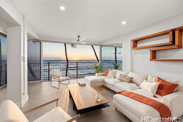 3015 Kalakaua Avenue, 201, Honolulu, HI 96815