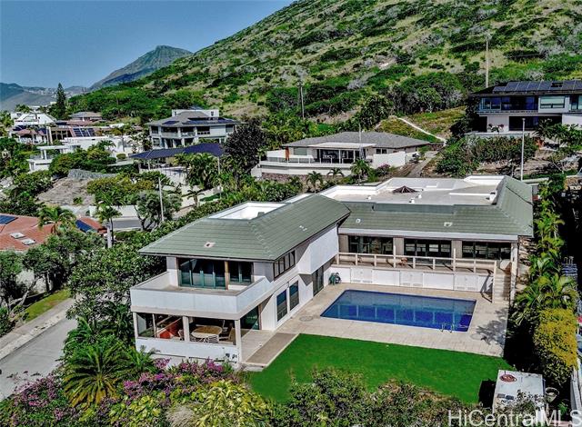 88 Lumahai Street, Honolulu, HI 96825