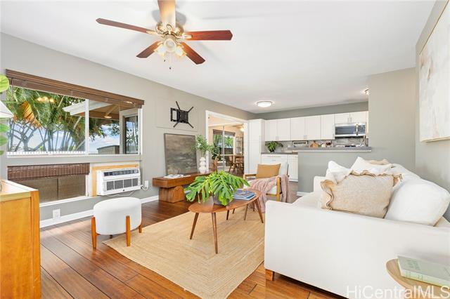 94-839 Lumiauau Street, M101, Waipahu, HI 96797