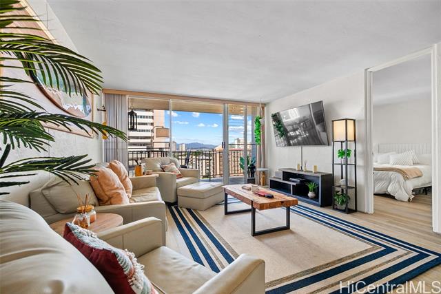 1420 Victoria Street, 1504, Honolulu, HI 96822