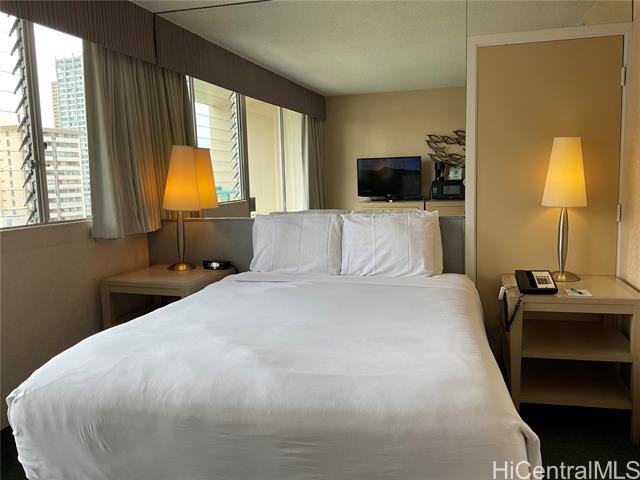 444 Kanekapolei Street, 1013, Honolulu, HI 96815