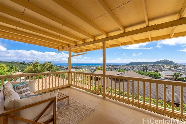 3735 Manini Way, Honolulu, HI 96816