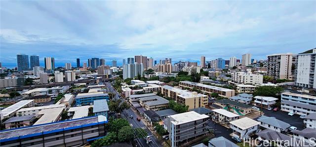 1561 Pensacola Street, 1706, Honolulu, HI 96822
