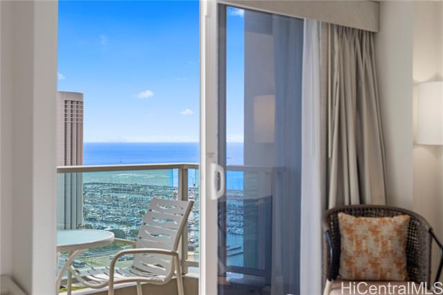 410 Atkinson Drive, 2617, Honolulu, HI 96814