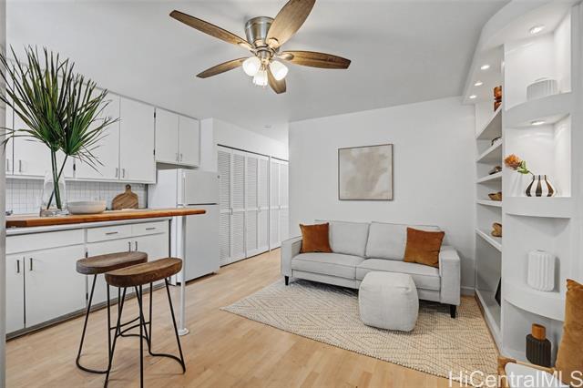 1036 Green Street, 205, Honolulu, HI 96822