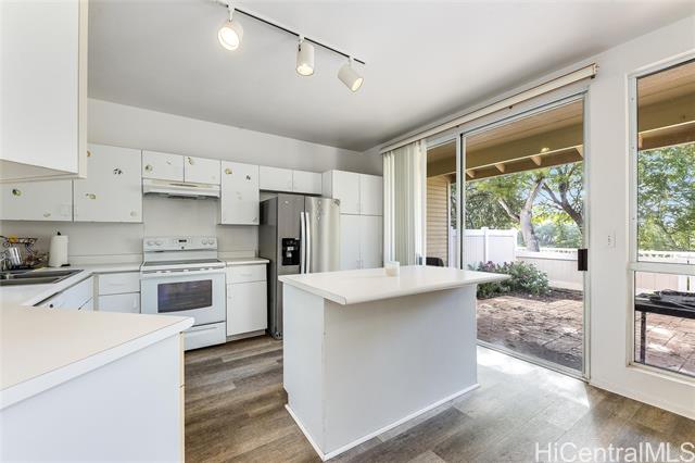 91-1088 Laaulu Street, 18E, Ewa Beach, HI 96706