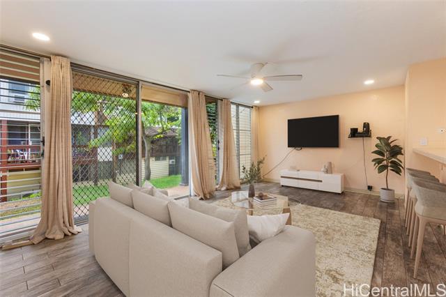 98-360 Koauka Loop, 243, Aiea, HI 96701