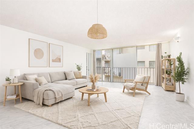 440 Lewers Street, 402, Honolulu, HI 96815