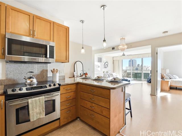 421 Olohana Street, 2103, Honolulu, HI 96815