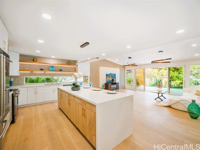 3565 Loulu Street, Honolulu, HI 96822