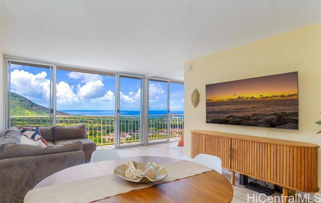 New Condo for sale in Leeward, $215,000