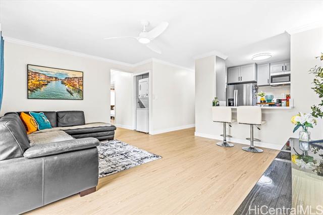 731 Amana Street, 904, Honolulu, HI 96814