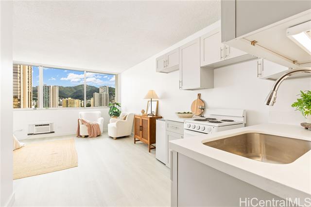 1560 Kanunu Street, 1401, Honolulu, HI 96814