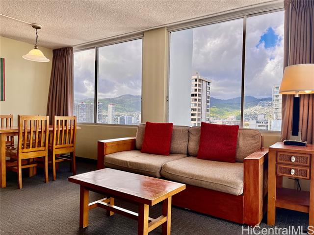 2427 Kuhio Avenue, 2207, Honolulu, HI 96815