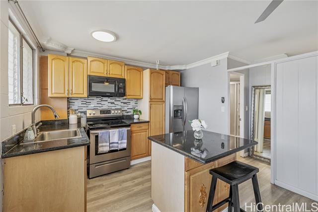 636 Nalanui Street, 404, Honolulu, HI 96817