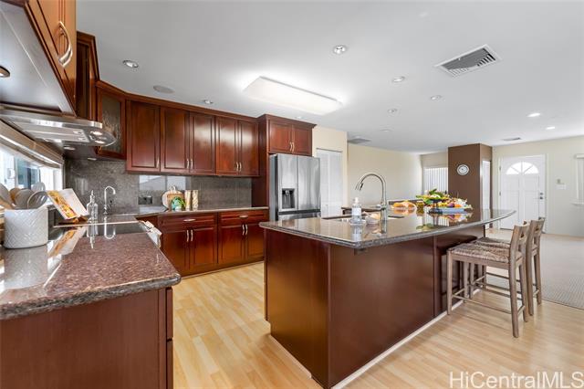 4562 Malia Street, Honolulu, HI 96821