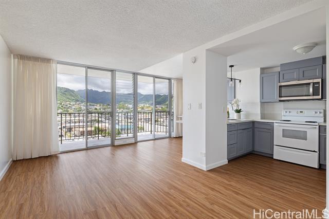 2121 Algaroba Street, 802, Honolulu, HI 96826