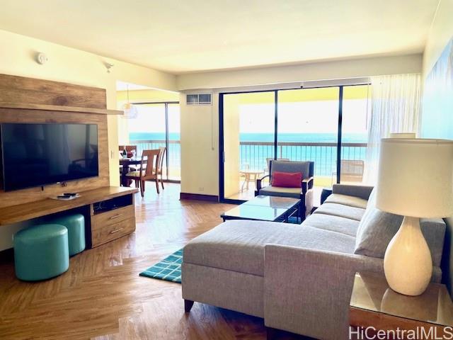 2470 Kalakaua Avenue, 2401, Honolulu, HI 96815