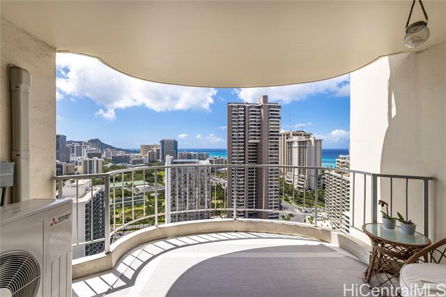 469 Ena Road, 2905, Honolulu, HI 96815